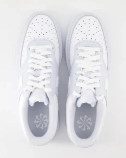 W Nike Court Vison Lo Sneaker in Grau