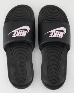 W Nike Victori Pantoletten in Schwarz