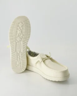 Wally Stretch Sneaker in Beige